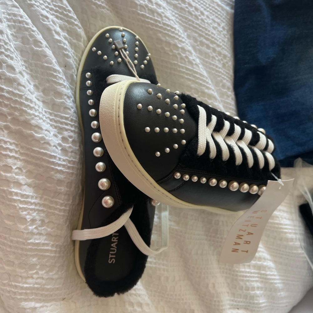 NWT's Stuart Weitzman Black Leather Pearl-Studded Shearling Mule Sneaker